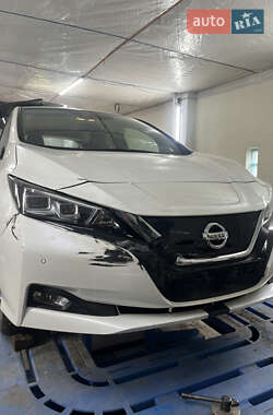 Хетчбек Nissan Leaf 2018 в Варві