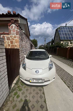 Хетчбек Nissan Leaf 2016 в Києві