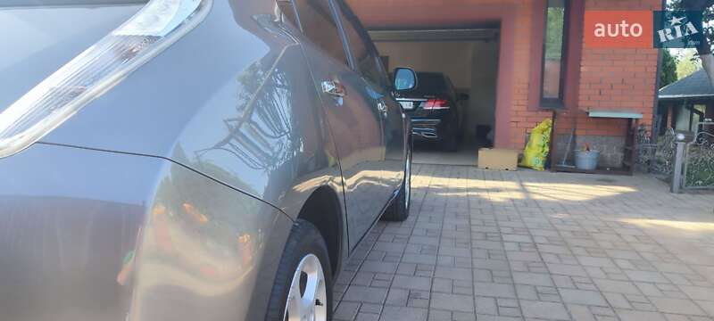 Хэтчбек Nissan Leaf 2013 в Харькове