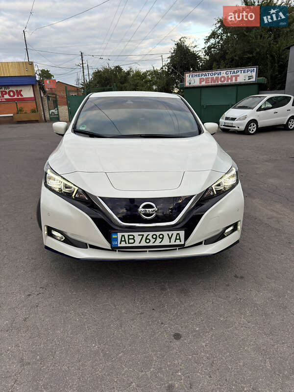 Хетчбек Nissan Leaf 2019 в Вінниці