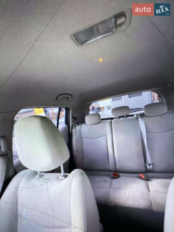 Хэтчбек Nissan Leaf 2011 в Ровно