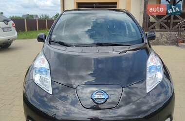 Хэтчбек Nissan Leaf 2013 в Новояворовске