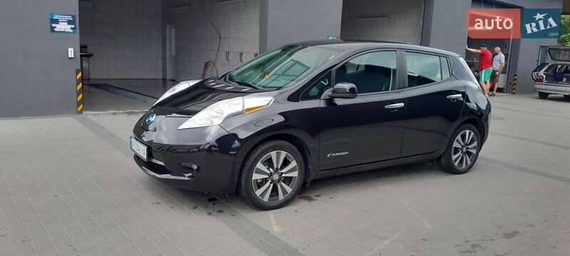 Хетчбек Nissan Leaf 2016 в Калуші