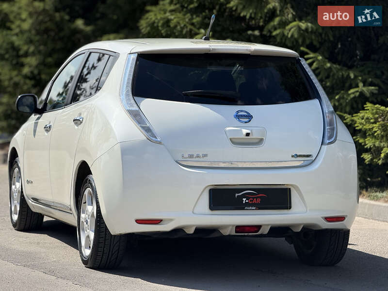 Хетчбек Nissan Leaf 2014 в Тернополі