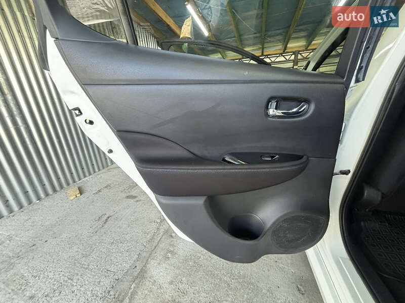 Хетчбек Nissan Leaf 2019 в Кобеляках