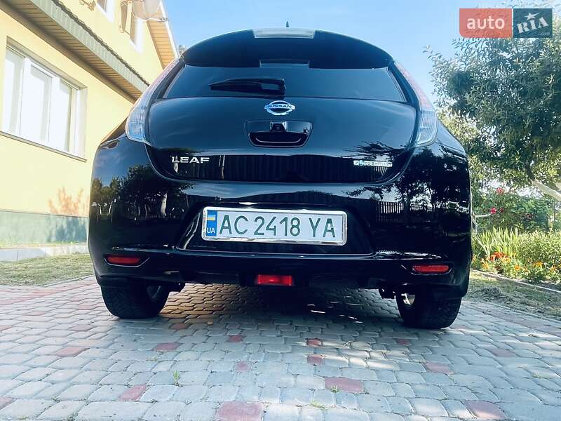 Хетчбек Nissan Leaf 2012 в Любомлі