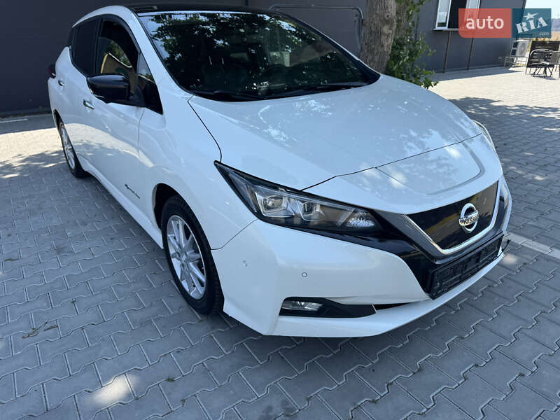 Хэтчбек Nissan Leaf 2018 в Одессе