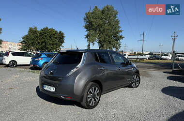 Хетчбек Nissan Leaf 2016 в 