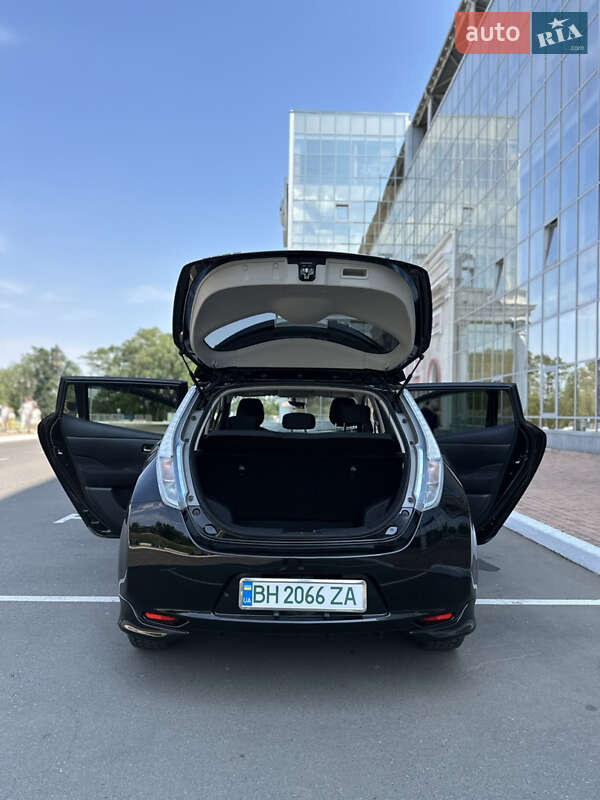 Хетчбек Nissan Leaf 2015 в Одесі фото 10 Хетчбек Nissan Leaf 2015 в Одесі