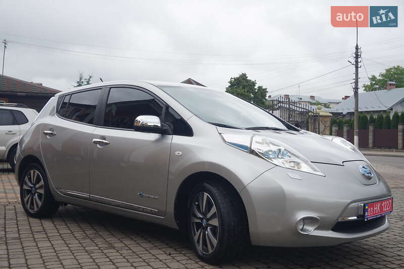 Хетчбек Nissan Leaf 2014 в Самборі