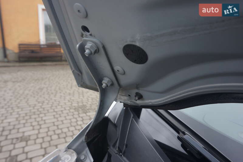 Хетчбек Nissan Leaf 2014 в Самборі