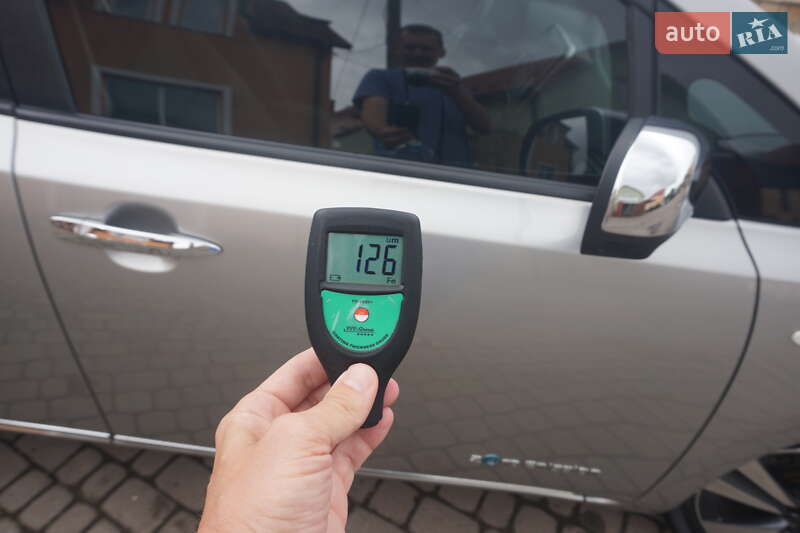 Хетчбек Nissan Leaf 2014 в Самборі