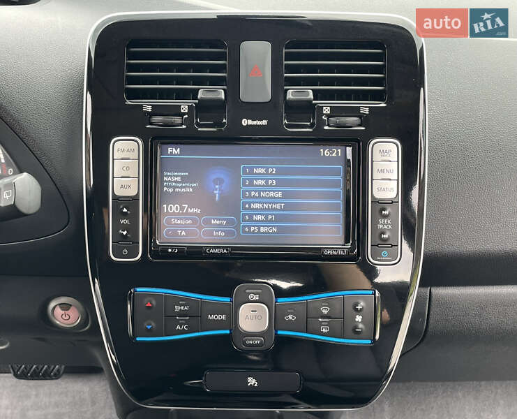 Хэтчбек Nissan Leaf 2015 в Ровно
