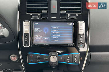 Хэтчбек Nissan Leaf 2015 в 