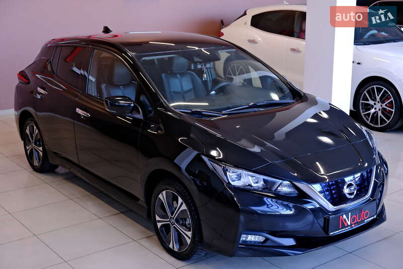 Хетчбек Nissan Leaf 2022 в Одесі