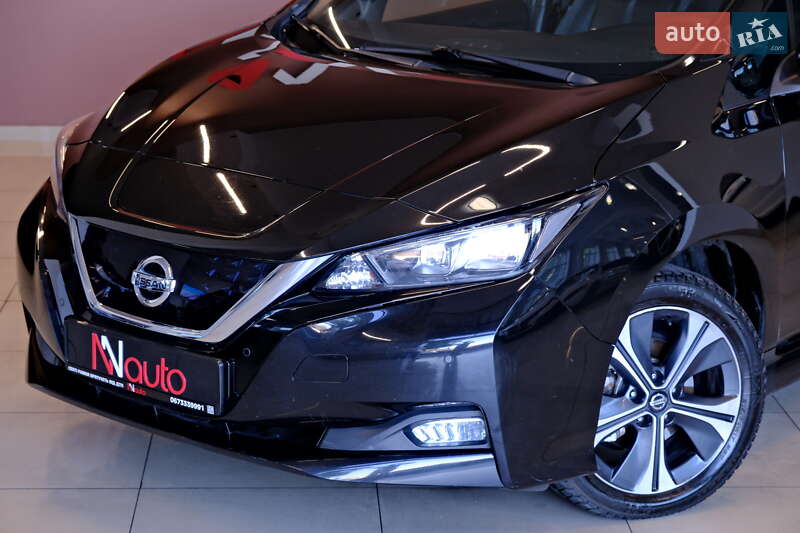 Хетчбек Nissan Leaf 2022 в Одесі