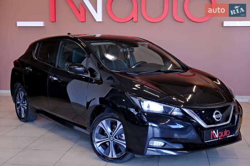 Хетчбек Nissan Leaf 2022 в Одесі