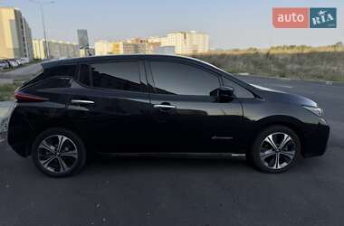 Хетчбек Nissan Leaf 2018 в Полтаві