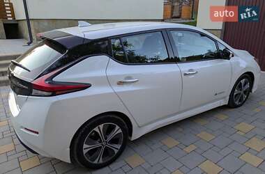 Хэтчбек Nissan Leaf 2018 в 
