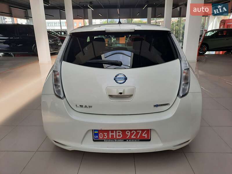 Хэтчбек Nissan Leaf 2017 в Хмельницком