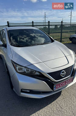 Хетчбек Nissan Leaf 2018 в Львові