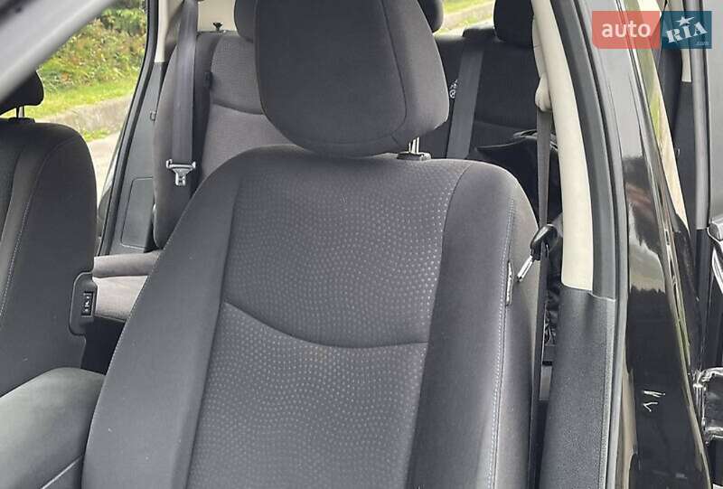 Хэтчбек Nissan Leaf 2014 в Харькове