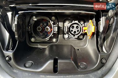 Хэтчбек Nissan Leaf 2011 в 