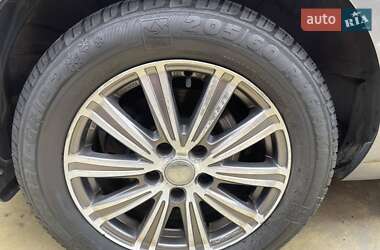 Хэтчбек Nissan Leaf 2013 в 