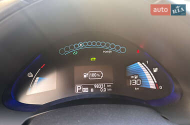 Хэтчбек Nissan Leaf 2014 в 