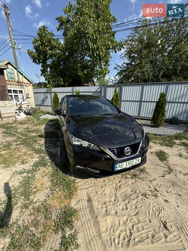 Хэтчбек Nissan Leaf 2019 в Днепре