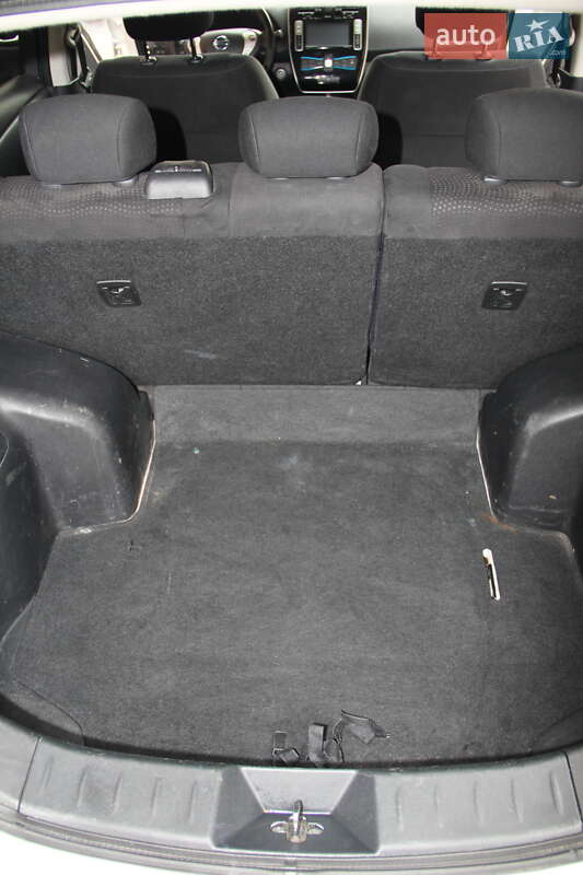 Хетчбек Nissan Leaf 2014 в Тернополі