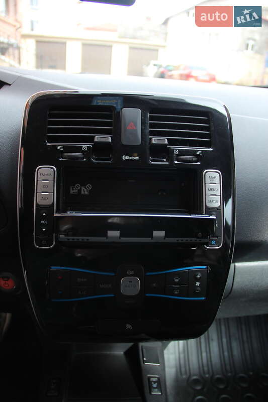 Хетчбек Nissan Leaf 2014 в Тернополі