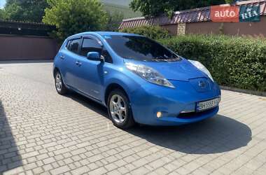 Хэтчбек Nissan Leaf 2010 в Одессе