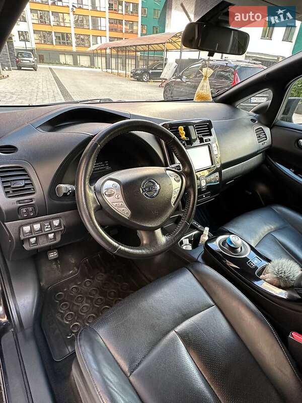Хетчбек Nissan Leaf 2014 в Житомирі