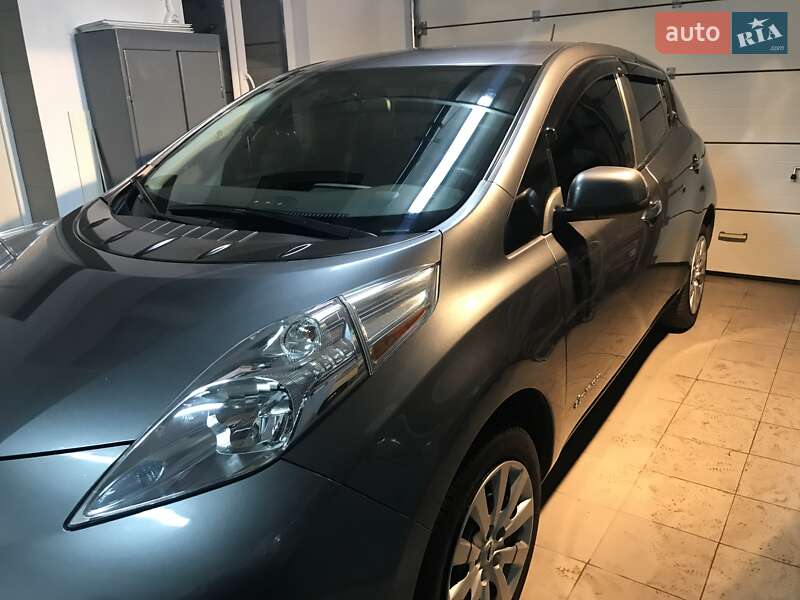 Nissan Leaf 2014
