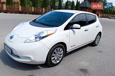 Хэтчбек Nissan Leaf 2016 в Днепре