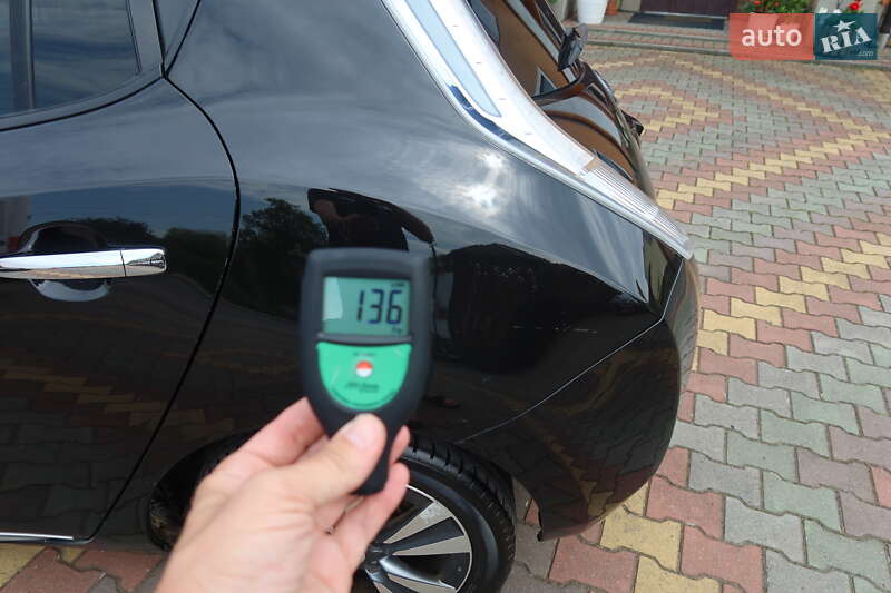 Хэтчбек Nissan Leaf 2013 в Самборе
