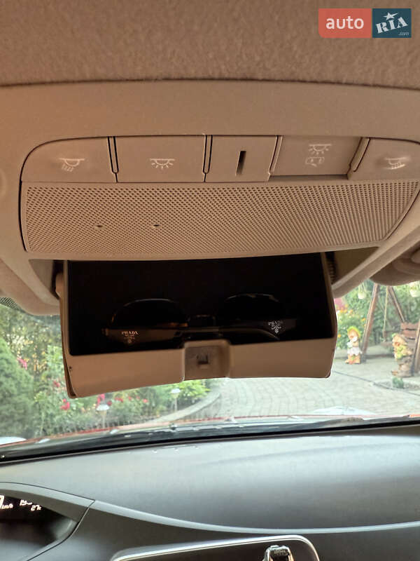 Хэтчбек Nissan Leaf 2015 в Виннице