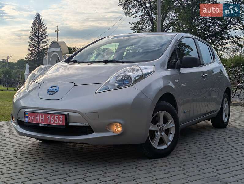 Хэтчбек Nissan Leaf 2013 в Дрогобыче