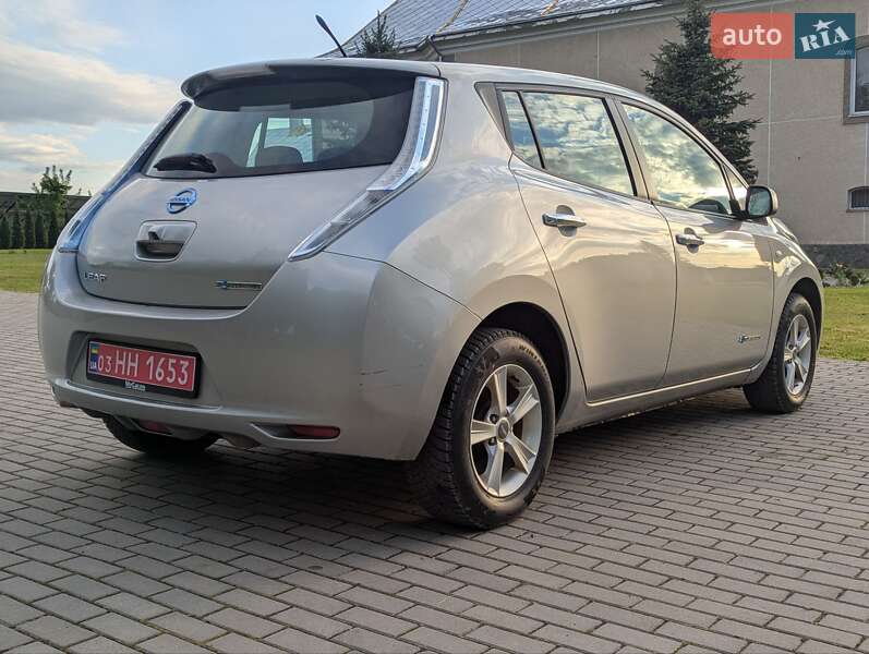 Хэтчбек Nissan Leaf 2013 в Дрогобыче