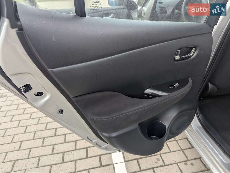 Хэтчбек Nissan Leaf 2013 в Дрогобыче