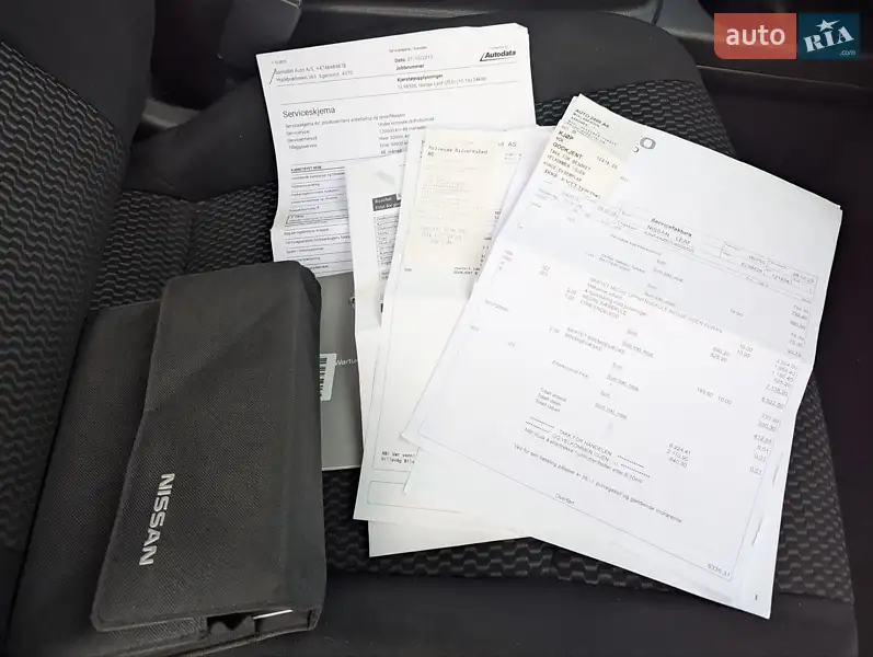 Хэтчбек Nissan Leaf 2013 в Дрогобыче документ