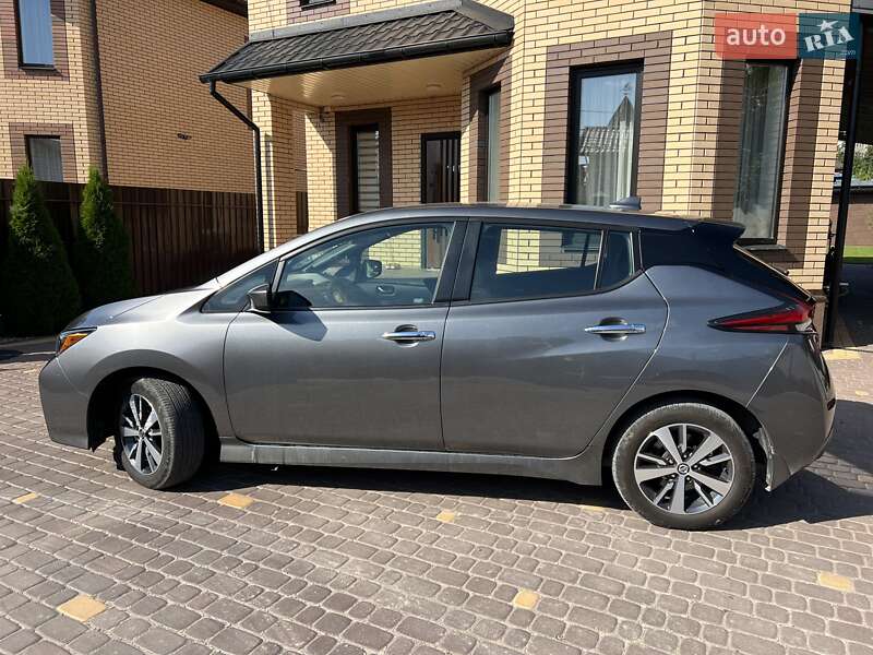 Хетчбек Nissan Leaf 2021 в Вінниці