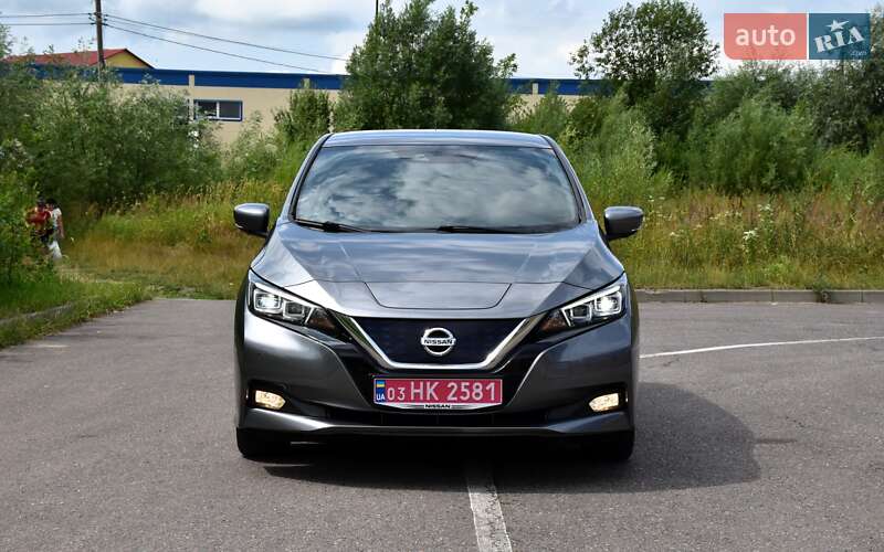 Хэтчбек Nissan Leaf 2018 в Дрогобыче