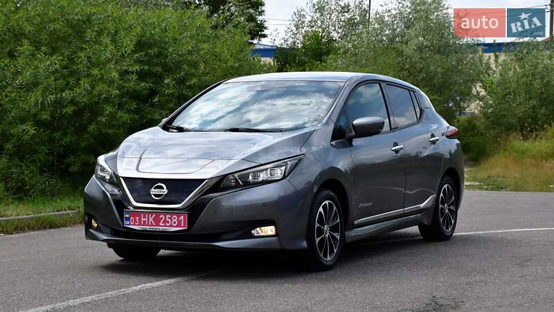 Хэтчбек Nissan Leaf 2018 в Дрогобыче