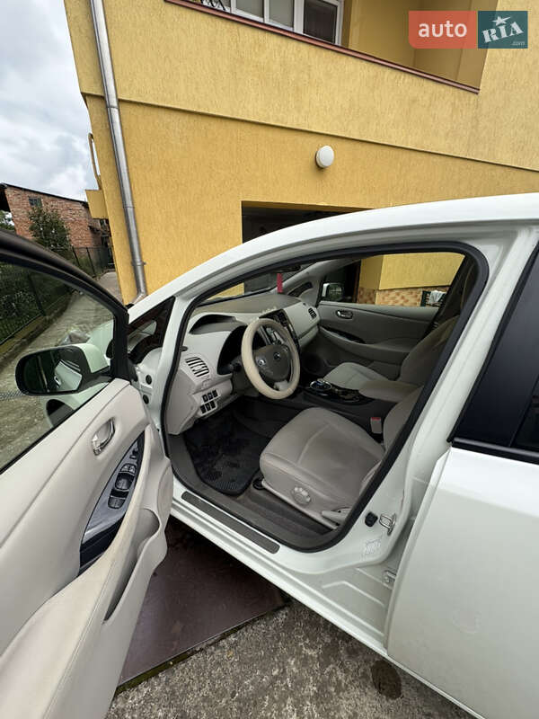 Хетчбек Nissan Leaf 2012 в Самборі фото 8 Хетчбек Nissan Leaf 2012 в Самборі