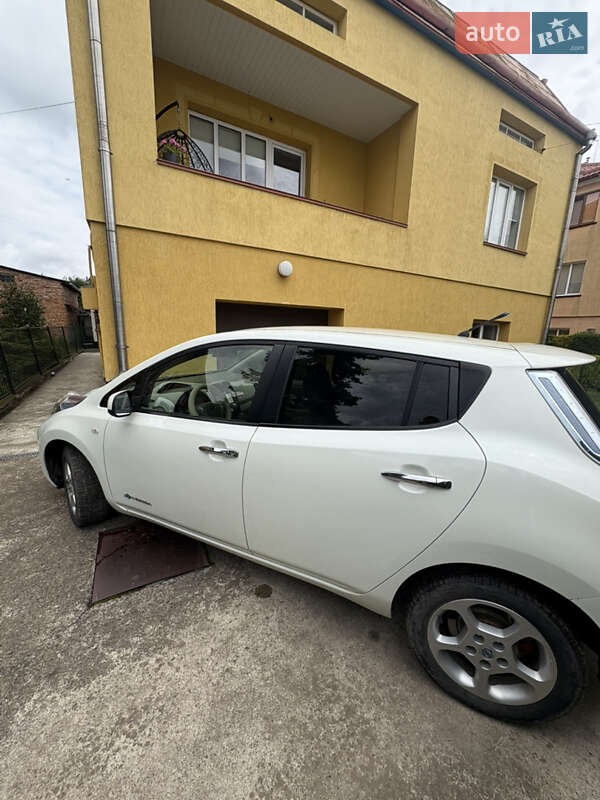 Хетчбек Nissan Leaf 2012 в Самборі фото 13 Хетчбек Nissan Leaf 2012 в Самборі