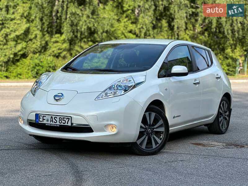 Хетчбек Nissan Leaf 2016 в Трускавці