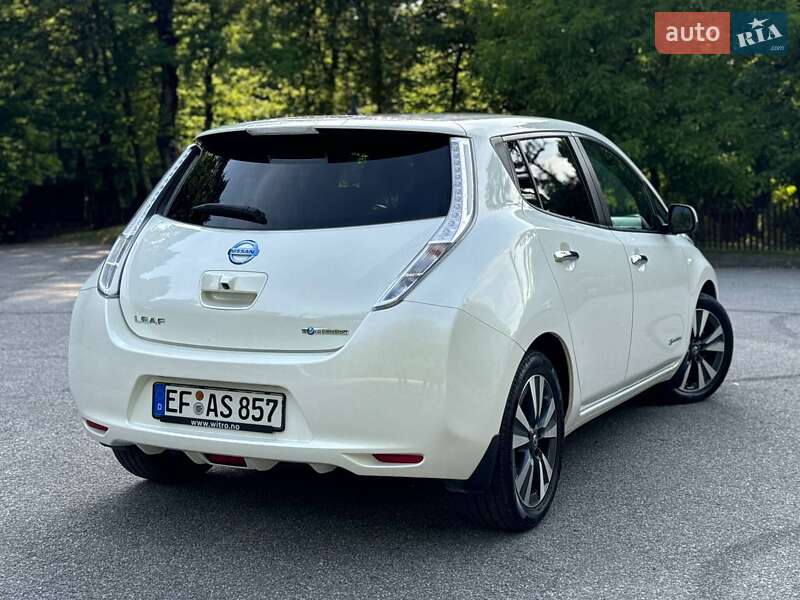 Хетчбек Nissan Leaf 2016 в Трускавці