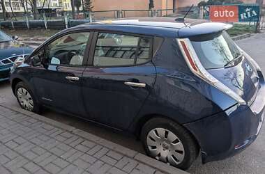 Хэтчбек Nissan Leaf 2017 в 